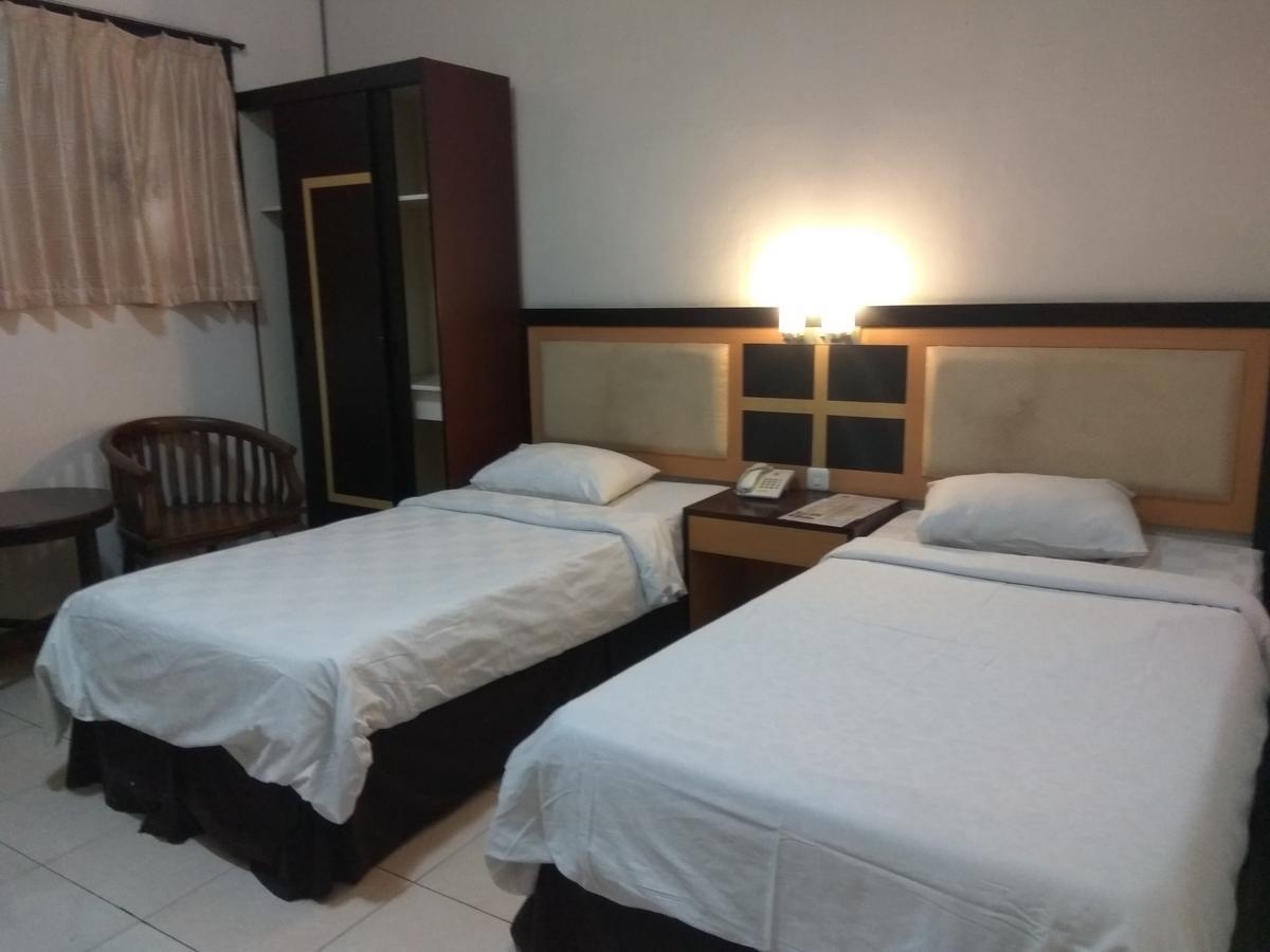 Graha Hotel Sragen Номер фото